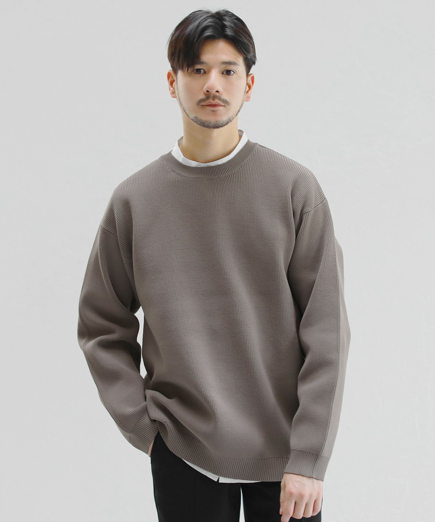 4WAYストレッチウォッシャブルリブ編み長袖クルーネックニット | 【公式】SPU スプ公式通販｜メンズセレクトショップ [mocoly] 高領セーター 秋冬メンズ用 リブ編み裾 オーバーサイズ 綿配合 保温性 アウトドア＆普段着 ヴィンテージテイスト