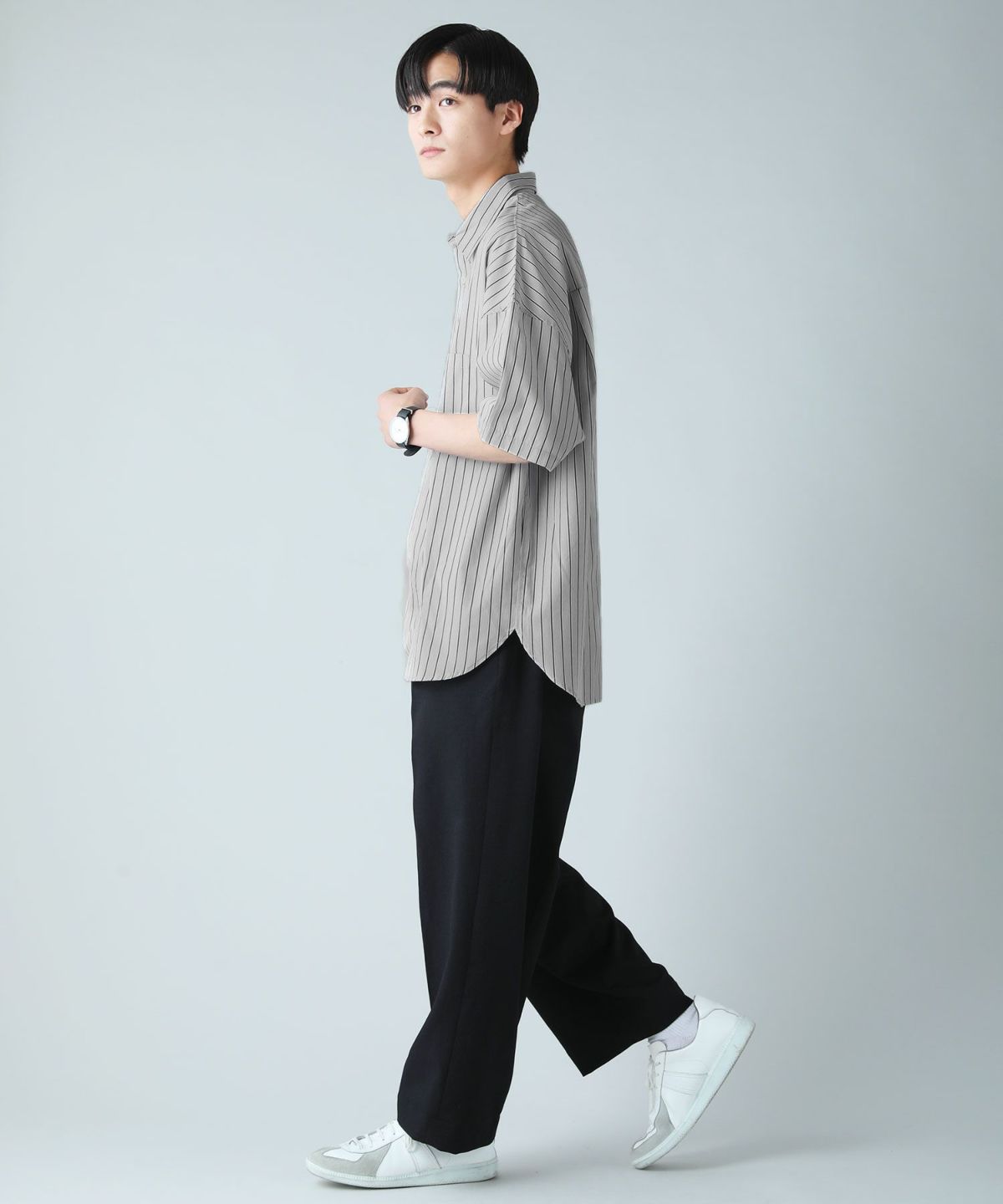 美品LL SLANDRE ストライプ ハイネック 半袖シャツ buy230110_4_snap1.jpg