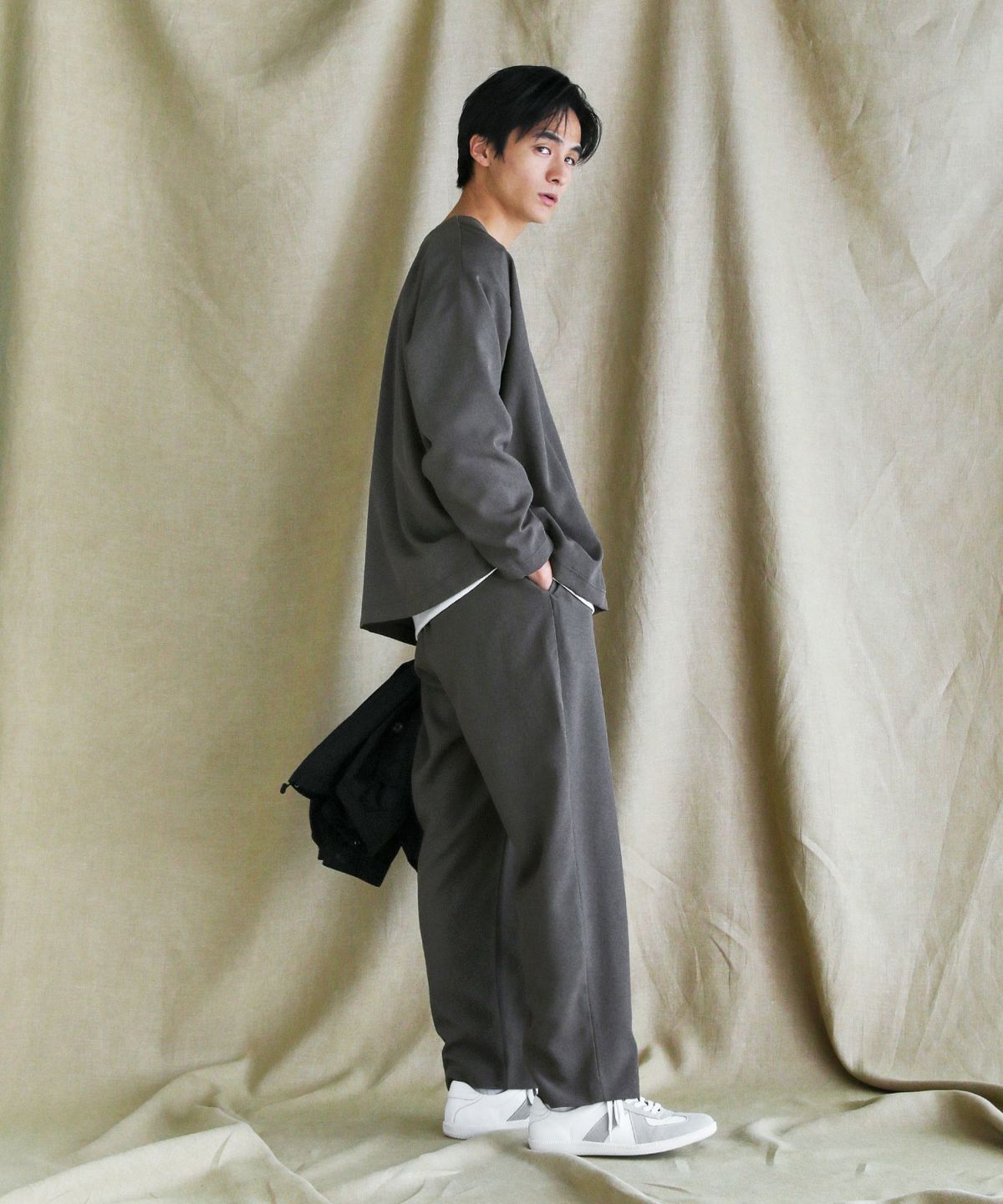 fcrb 4wayストレッチワイド　クロップドイージーパンツ　ブリストル fcrb 4wayストレッチワイド クロップドイージーパンツ ブリストル